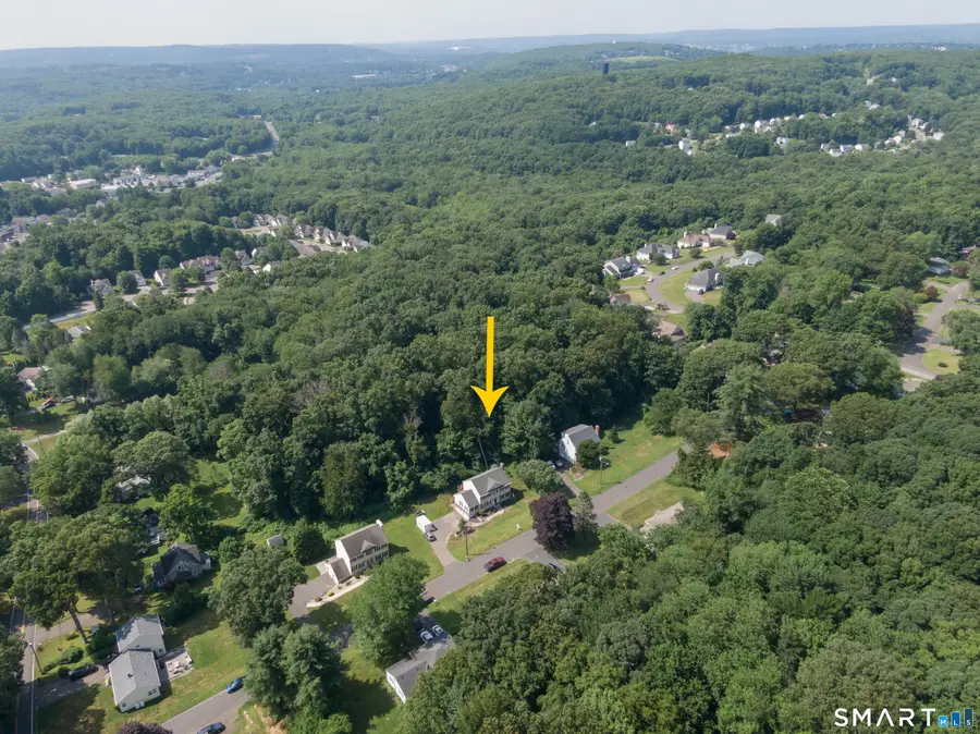 33 Brentwood Drive, Wolcott, CT 06716 - #3