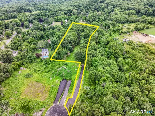 31 Stone Oak Drive, New Milford, CT 06776