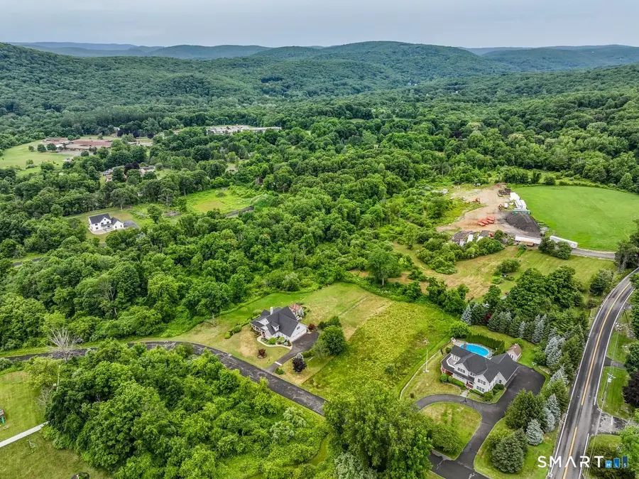 31 Stone Oak Drive, New Milford, CT 06776 - #2