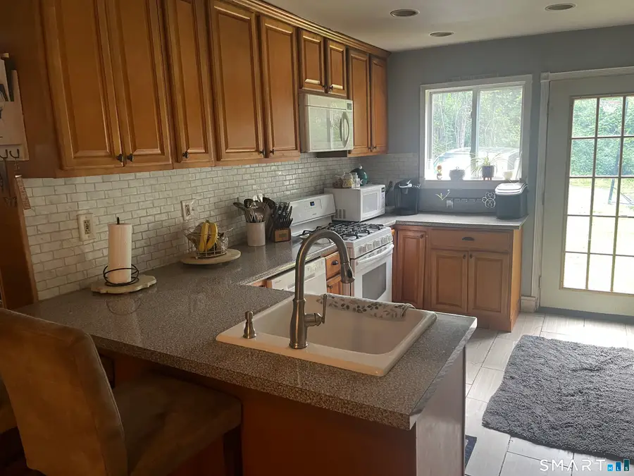 11 Birch Drive, New Fairfield, CT 06812 - #2