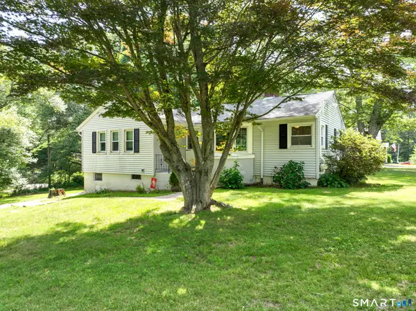 1512 Route 32, Montville, CT 06382