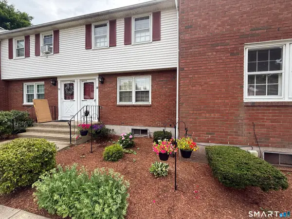 81 Brandywine Lane #81, Suffield, CT 06078