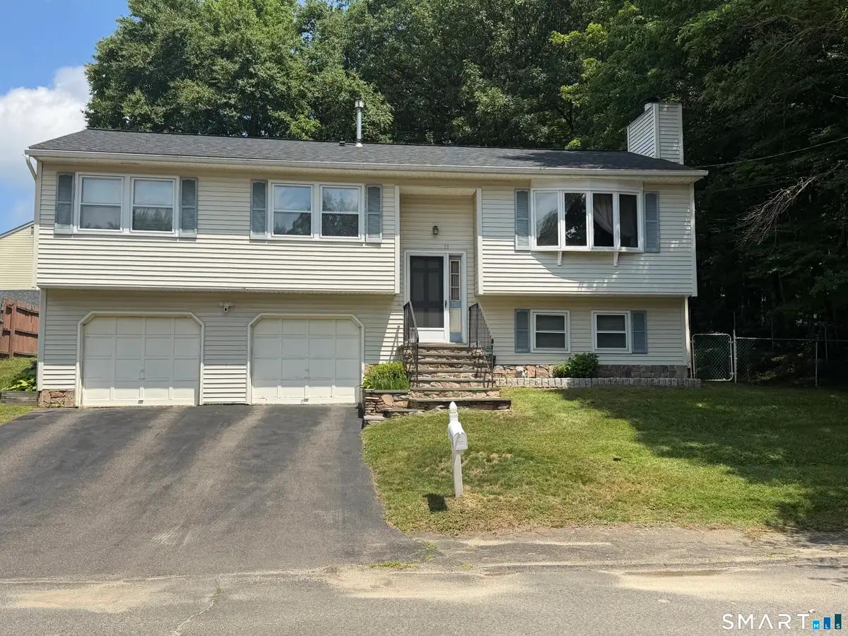 11 Batesmoor Road, Waterbury, CT 06705 - #1
