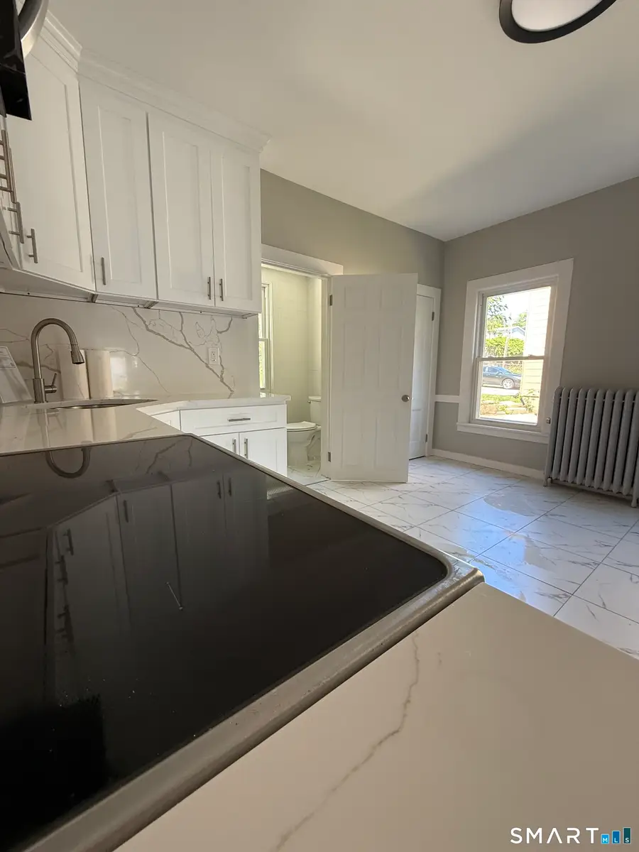 26 Jefferson Avenue, New London, CT 06320 - #3