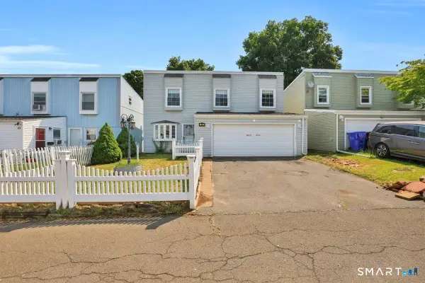 63 Braeburn Lane, Middletown, CT 06457