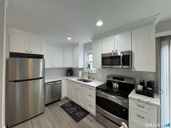 68 Round Tree Drive #3, Naugatuck, CT 06770