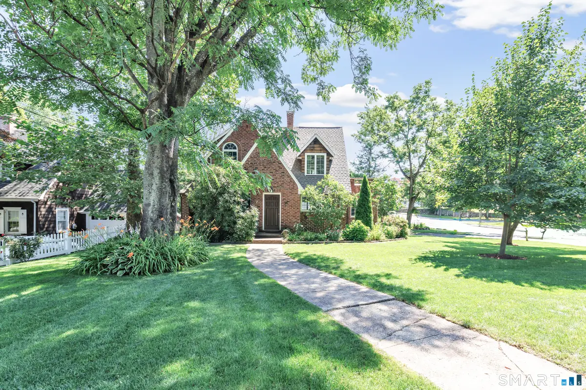 2 Winthrop Avenue, Norwalk, CT 06851 - #1