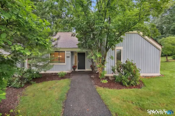 972 Heritage Village #B, Southbury, CT 06488