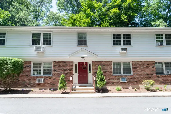 646 Howe Avenue #8, Shelton, CT 06484
