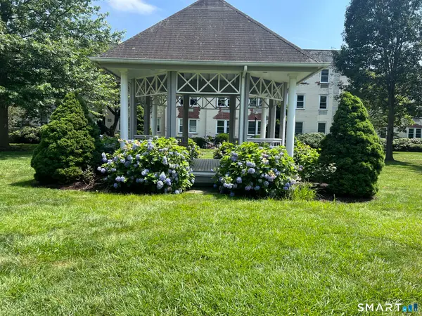 132 Summer Street #1D, Stamford, CT 06905