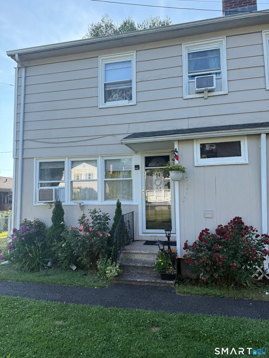 70 Fisher Court, Stratford, CT 06614 - #2