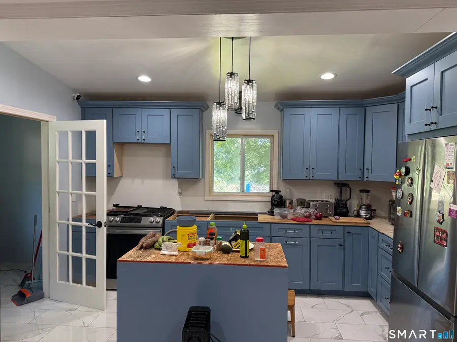 18 Valentine Street, Waterbury, CT 06708 - #2