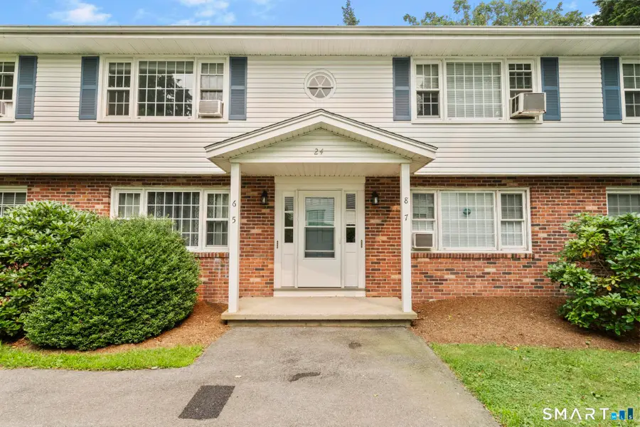 24 College Street #6, Clinton, CT 06413 - #3