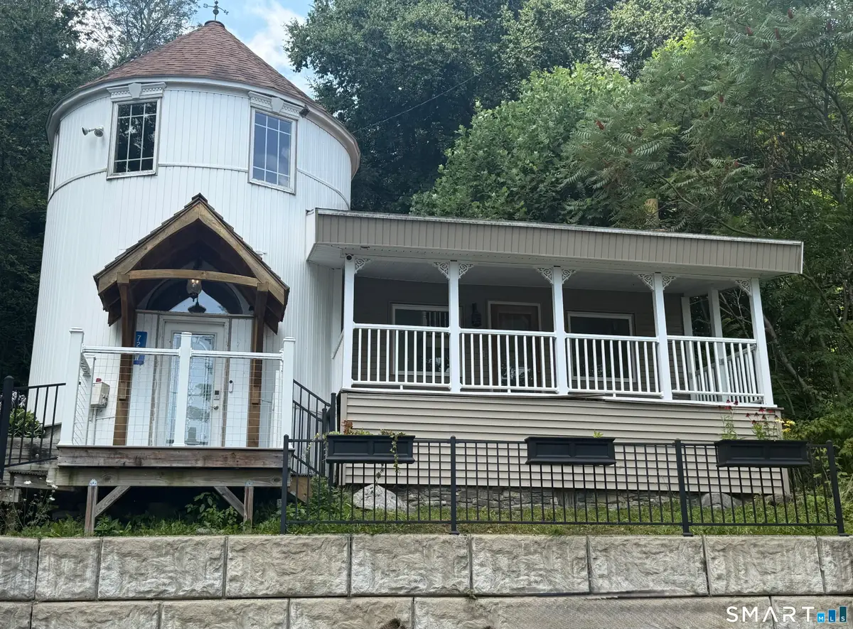 729 West Wakefield Boulevard, Winchester, CT 06098 - #1