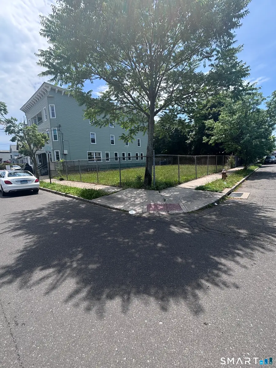 732 Maple Street, Bridgeport, CT 06608 - #3