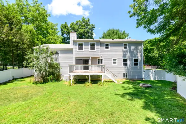 26 Marva Lane, Stamford, CT 06903