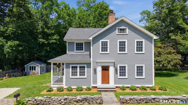 15 High Street, Essex, CT 06426