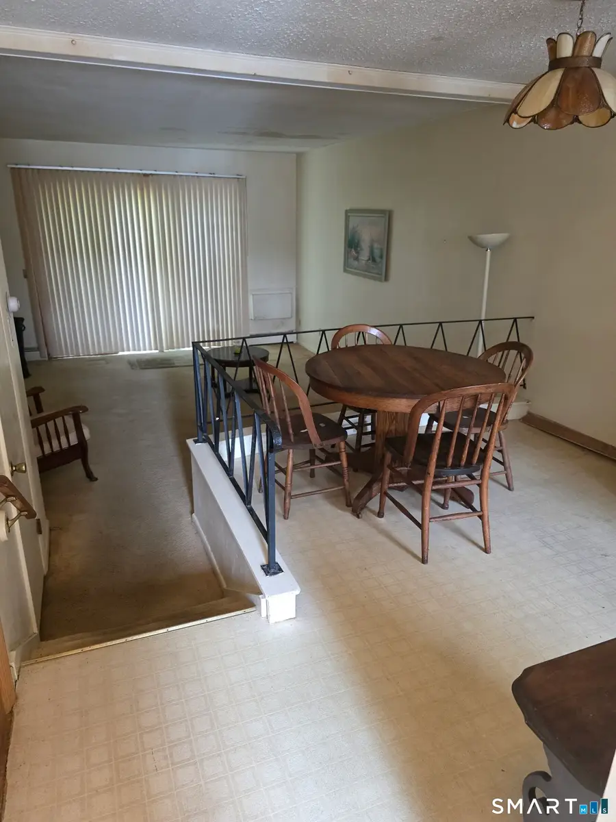 60 Skyline Drive #D, Uncasville, CT 06382 - #3