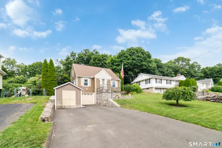 39 Morris Avenue, Trumbull, CT 06611 - #2