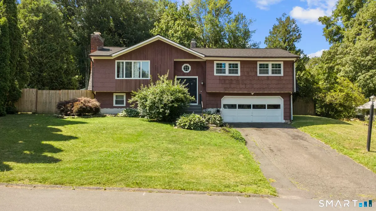 15 Inwood Drive, Naugatuck, CT 06770 - #1