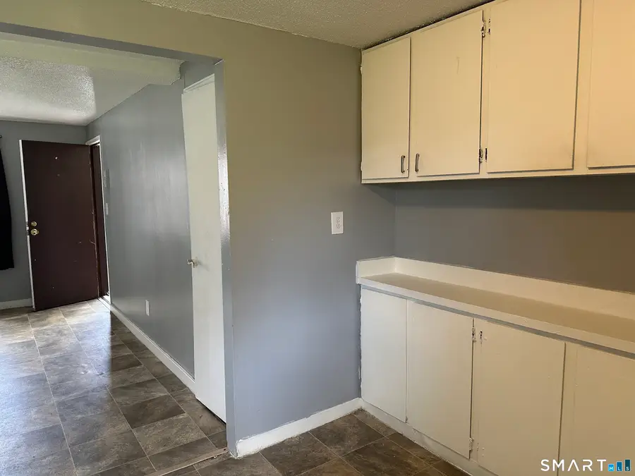 928 Wethersfield Avenue #2, Hartford, CT 06114 - #3