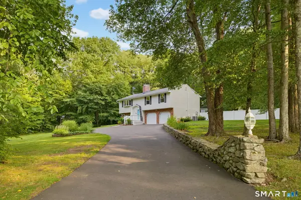 15 Fieldwood Drive, Watertown, CT 06795