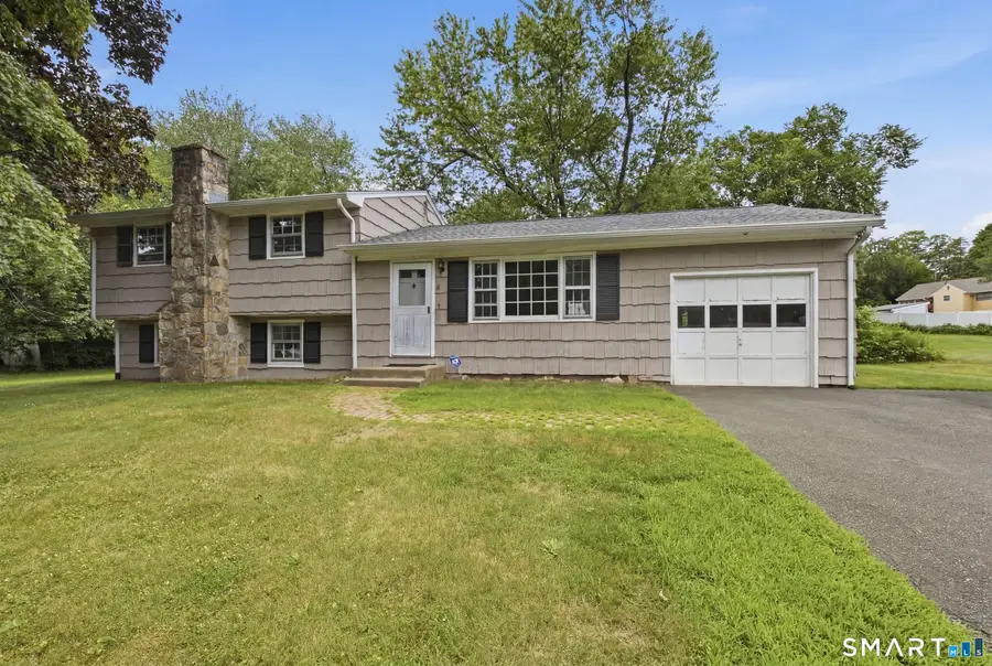 16 Floral Lane, Trumbull, CT 06611 - #2