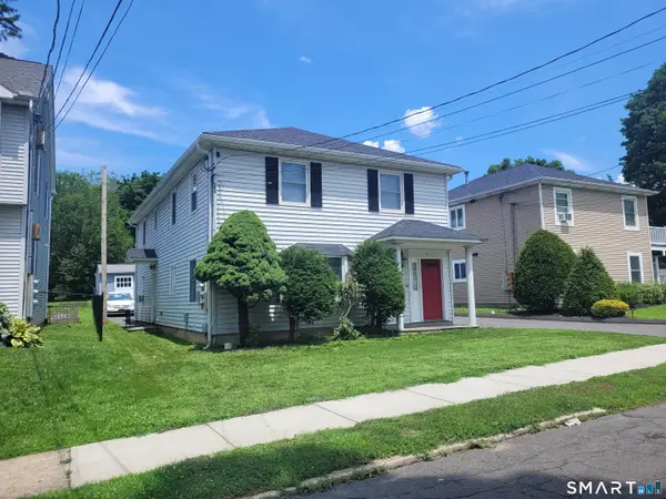 31 Cleveland Street, Danbury, CT 06810