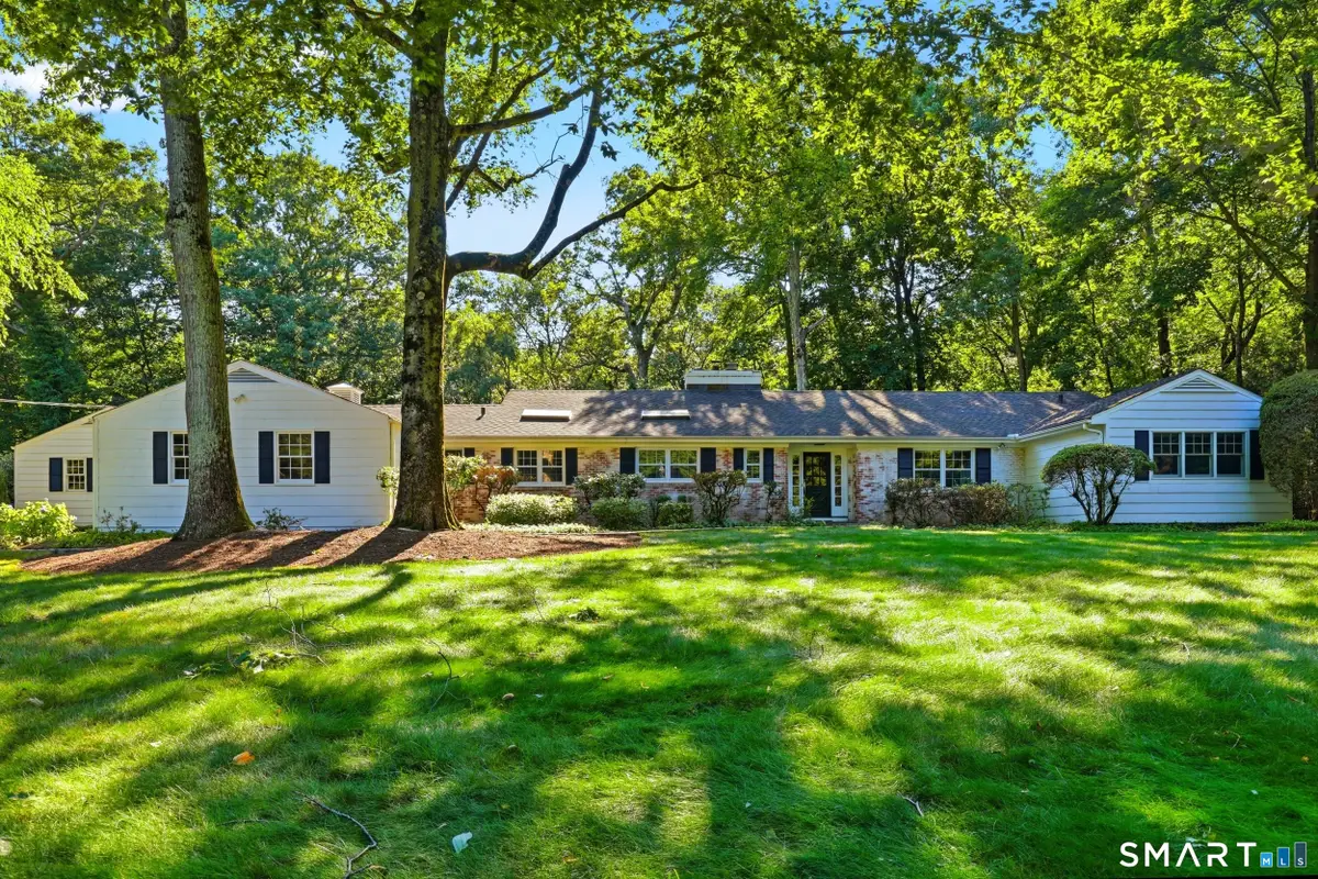 18 Linda Lane, Darien, CT 06820 - #1