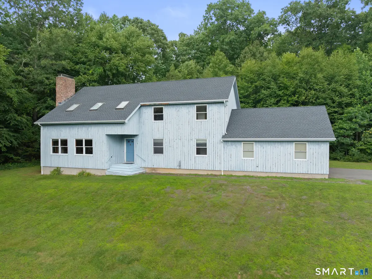 8 Margaret Terrace, Wolcott, CT 06716 - #1