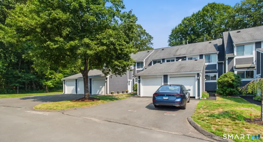 126 Hopmeadow Street #3C, Weatogue, CT 06089 - #2