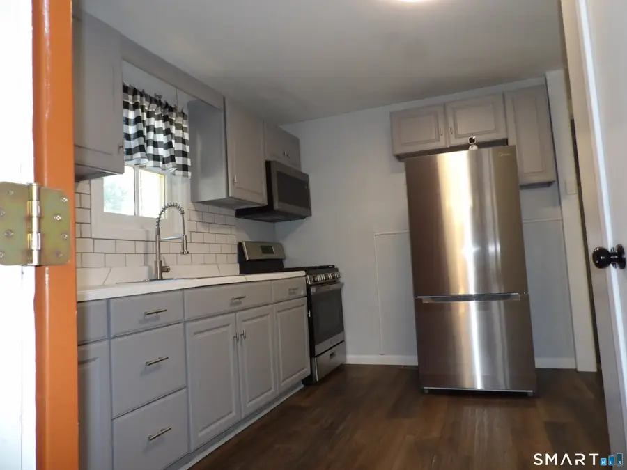 32 Wells Avenue, East Hartford, CT 06108 - #3