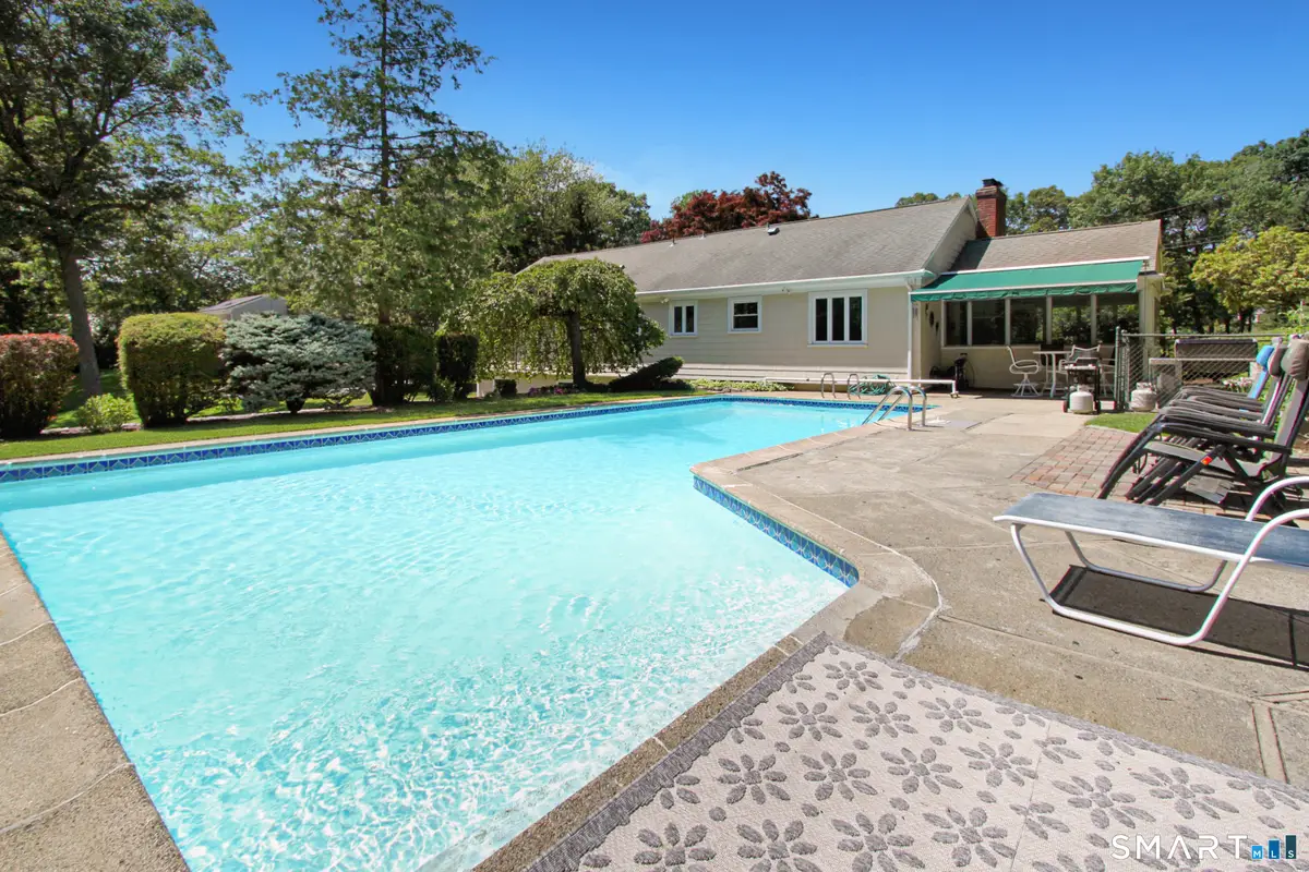 21 Twin Circle Drive, Trumbull, CT 06611 - #1