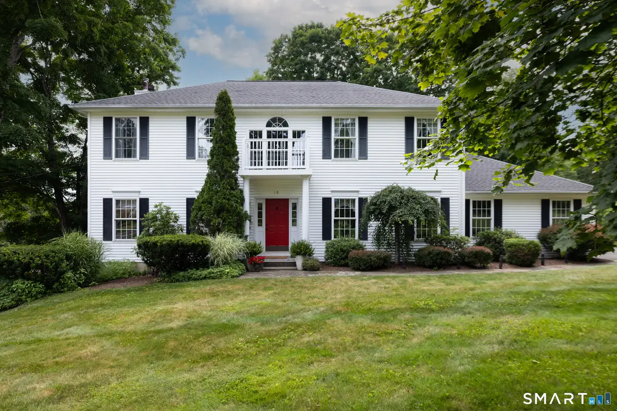 10 Curtis Road, Middlebury, CT 06762 - #1