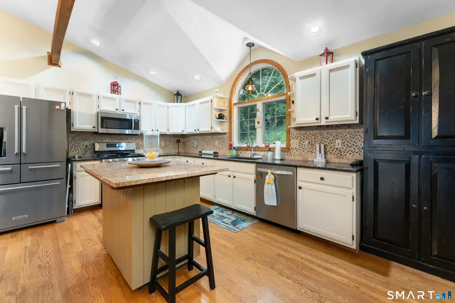 35 Linda Court, Meriden, CT 06450 - #3
