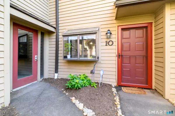 150 Hope Street #10, Stamford, CT 06906