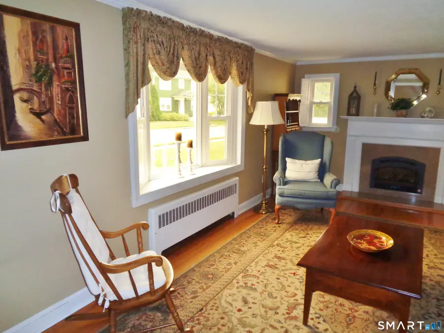 22 Scarborough Road, Manchester, CT 06040 - #3