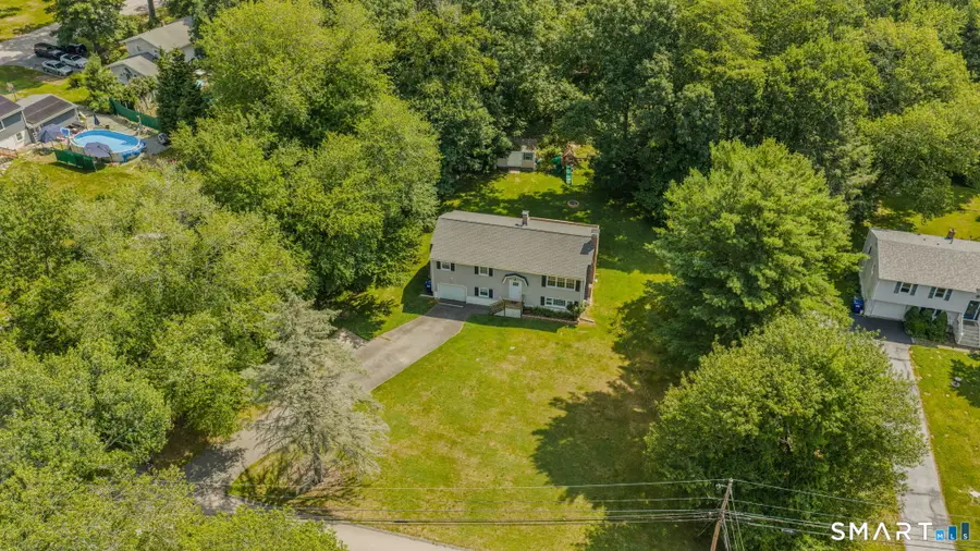 5 Partridge Hollow Road, Gales Ferry, CT 06335 - #2