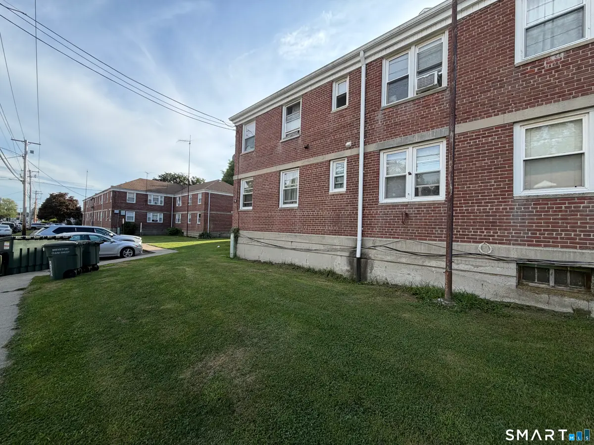 325 North Bishop Avenue #Bld 93 Apt 25, Bridgeport, CT 06610 - #1