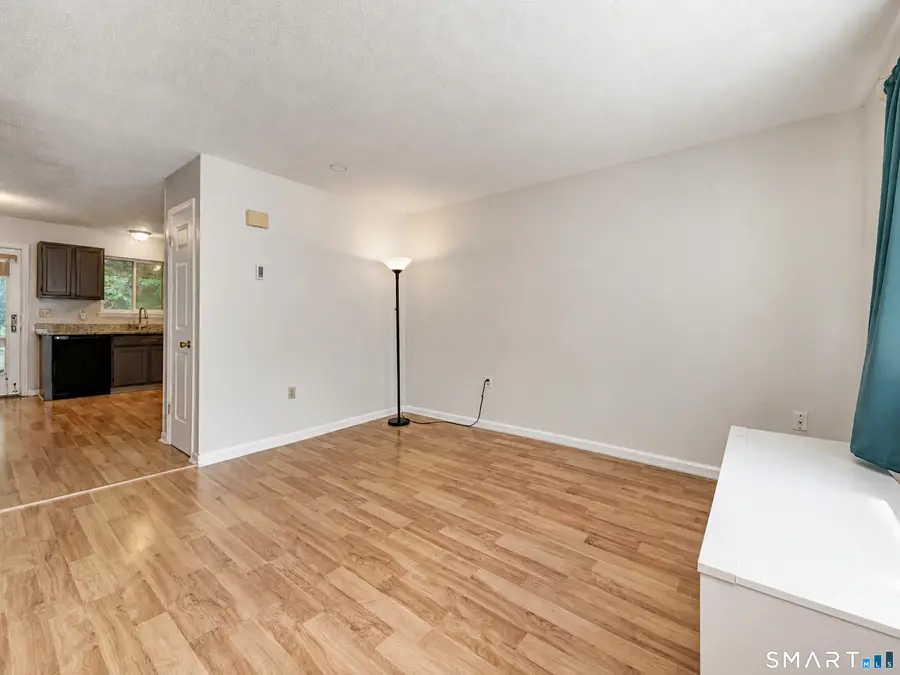 200 Yale Street #18A, Waterbury, CT 06704 - #3