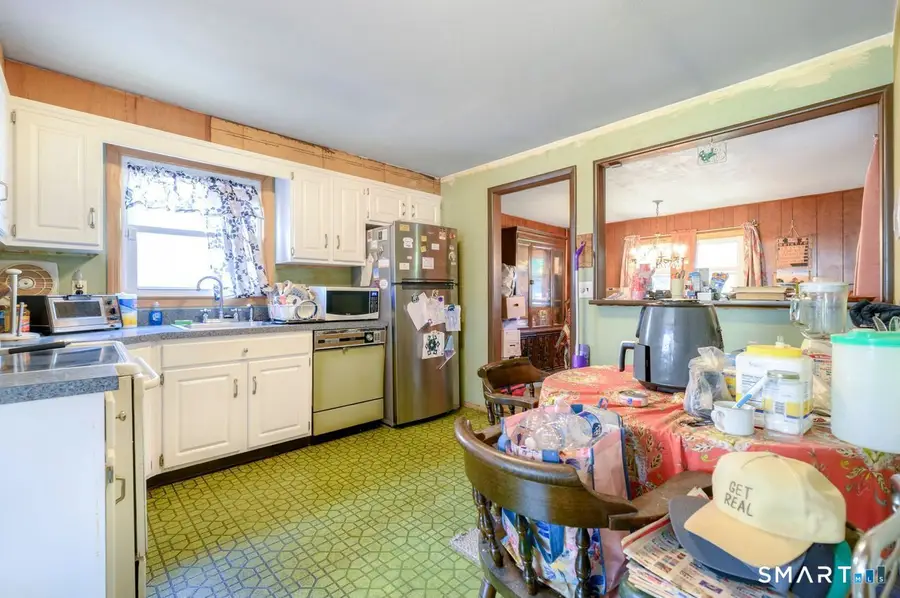 37 Center Avenue, Norwalk, CT 06851 - #3