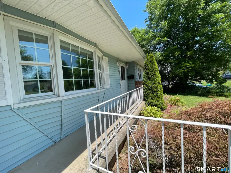 35 Woodmont Road, West Hartford, CT 06117 - #3