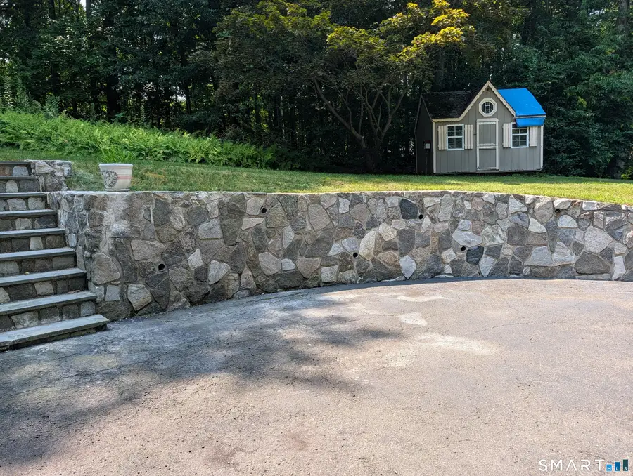 32 Shari Drive, Seymour, CT 06483 - #3