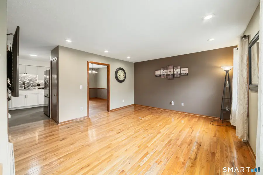 33 Bay Path Way #33, Branford, CT 06405 - #2