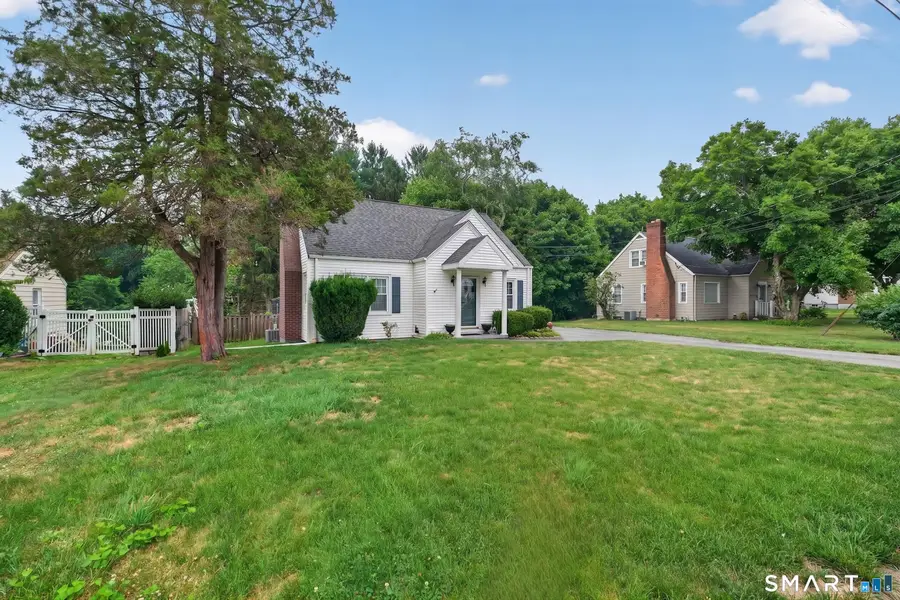 27 Wilson Avenue, Trumbull, CT 06611 - #3