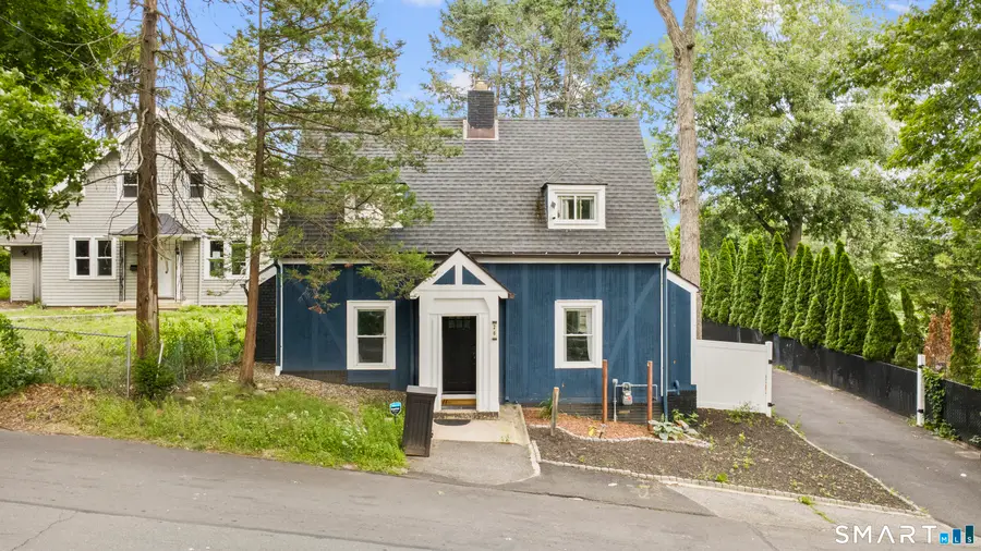 26 Trowbridge Street, Waterbury, CT 06710 - #2