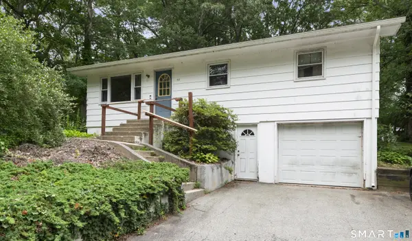 59 Oxoboxo Cross Road, Montville, CT 06370