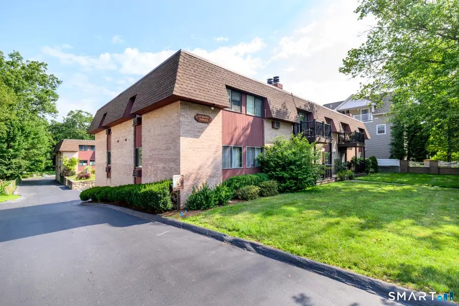 76 Maple Tree Avenue #3, Stamford, CT 06906 - #2