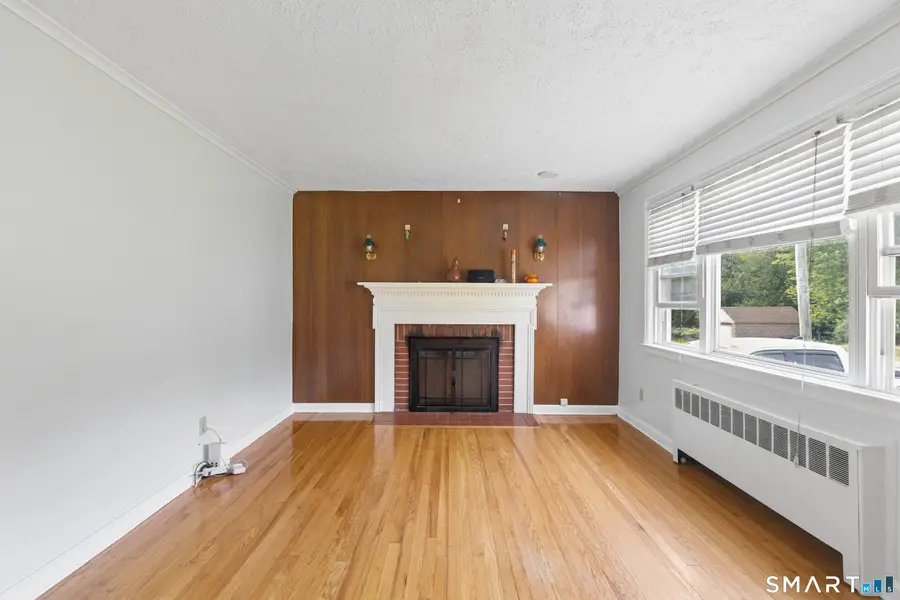 225 Chester Street, East Hartford, CT 06108 - #3