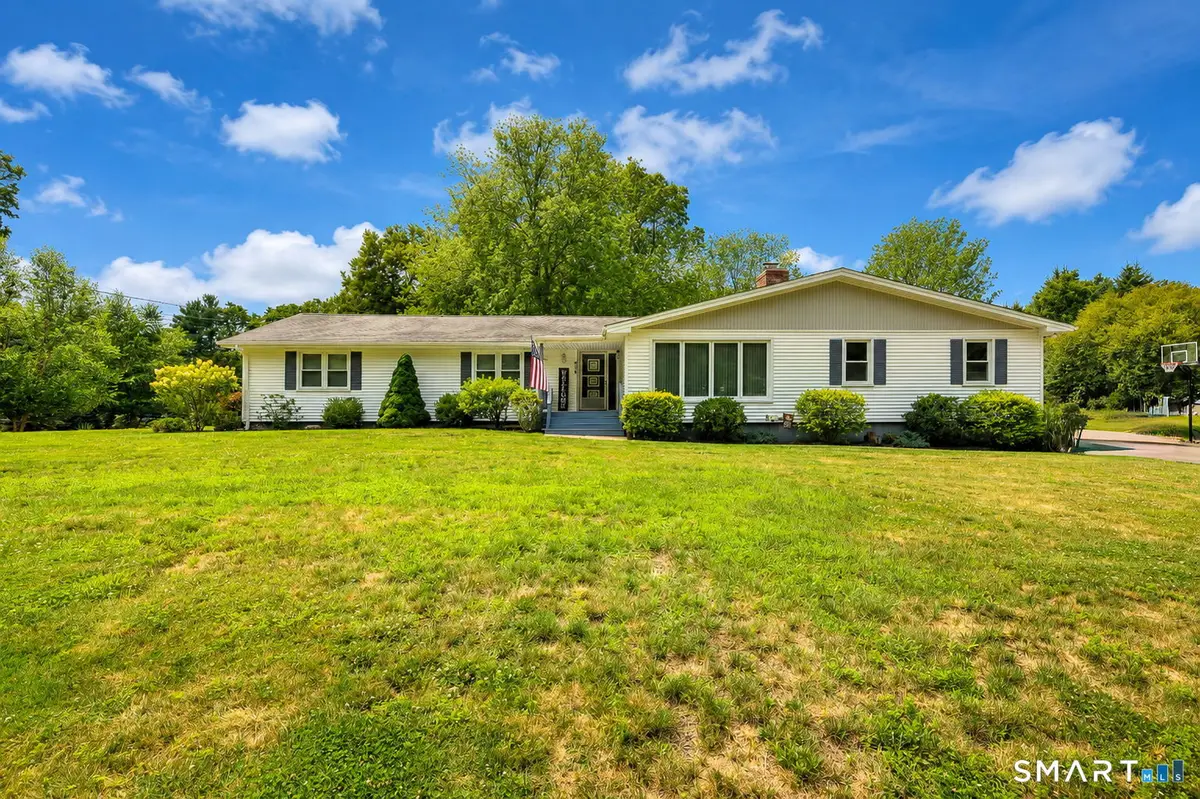 834 Columbia Street, Orange, CT 06477 - #1